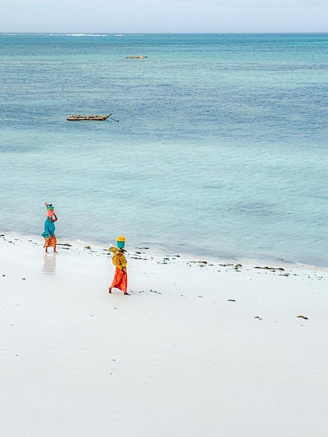 The African Paradise Beach Hotel Bwejuu Bagian luar foto