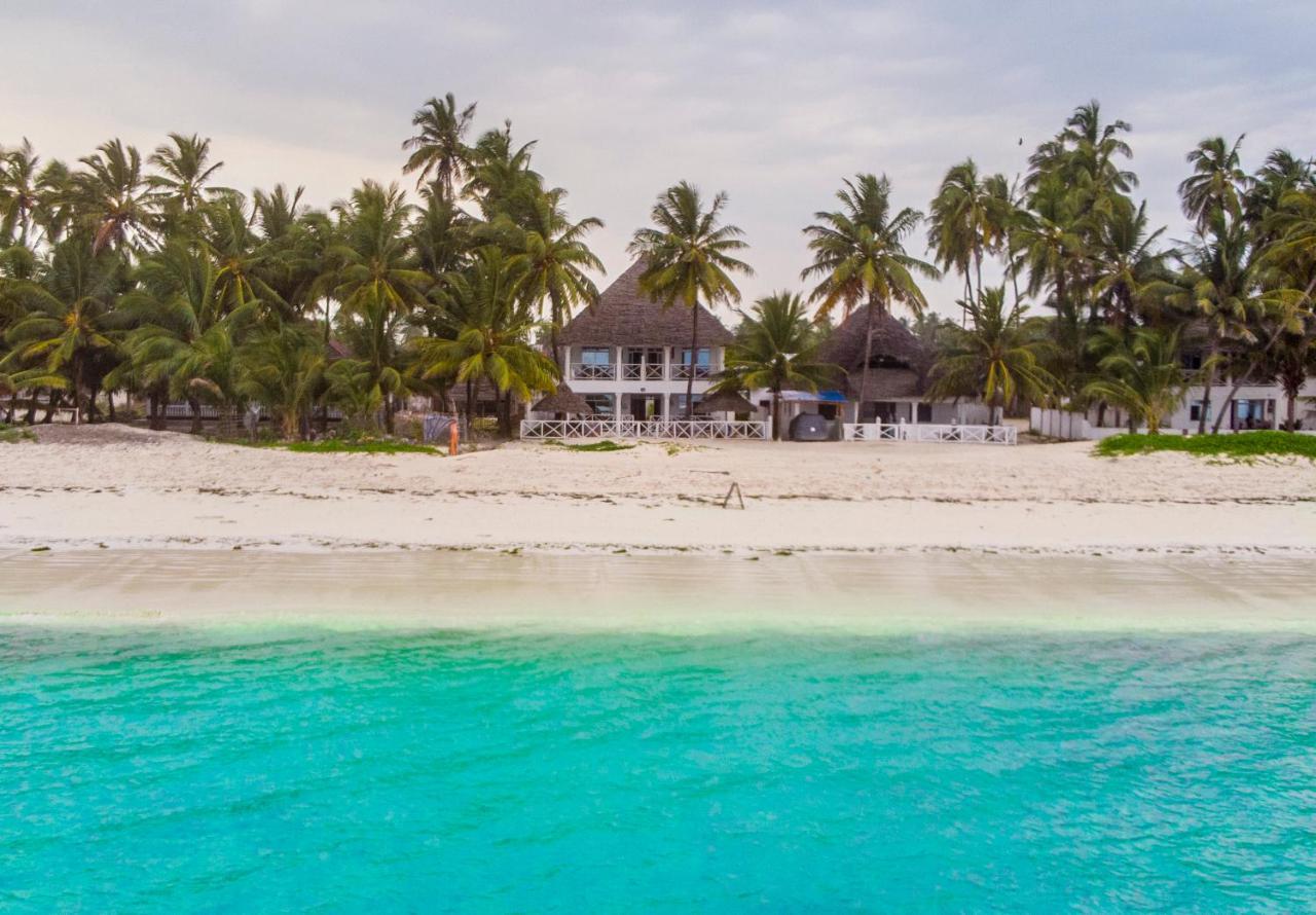 The African Paradise Beach Hotel Bwejuu Bagian luar foto