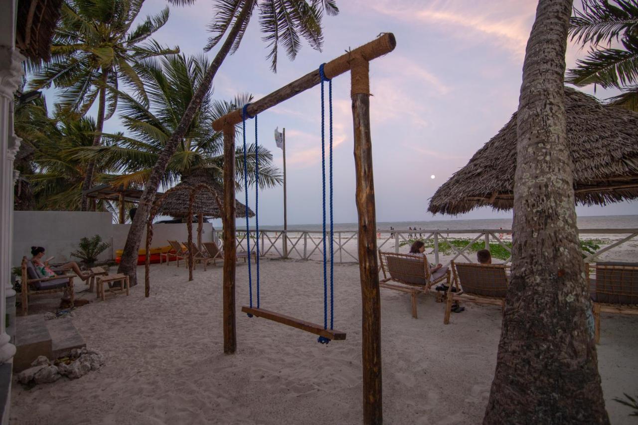 The African Paradise Beach Hotel Bwejuu Bagian luar foto
